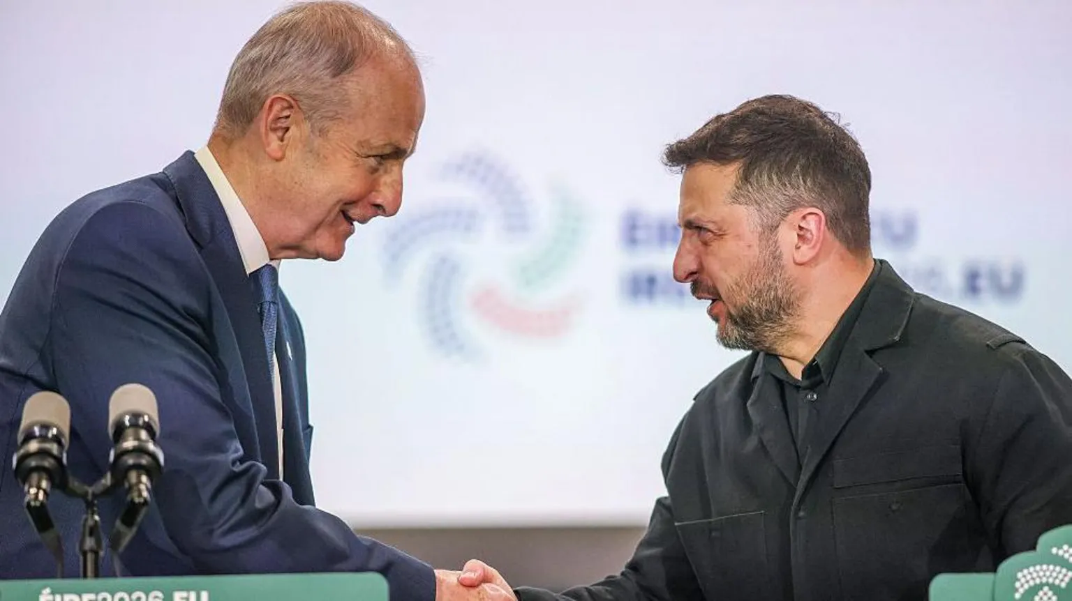 Dublin pledges further €125m in aid to Kyiv as Taoiseach visits Zelenskyy