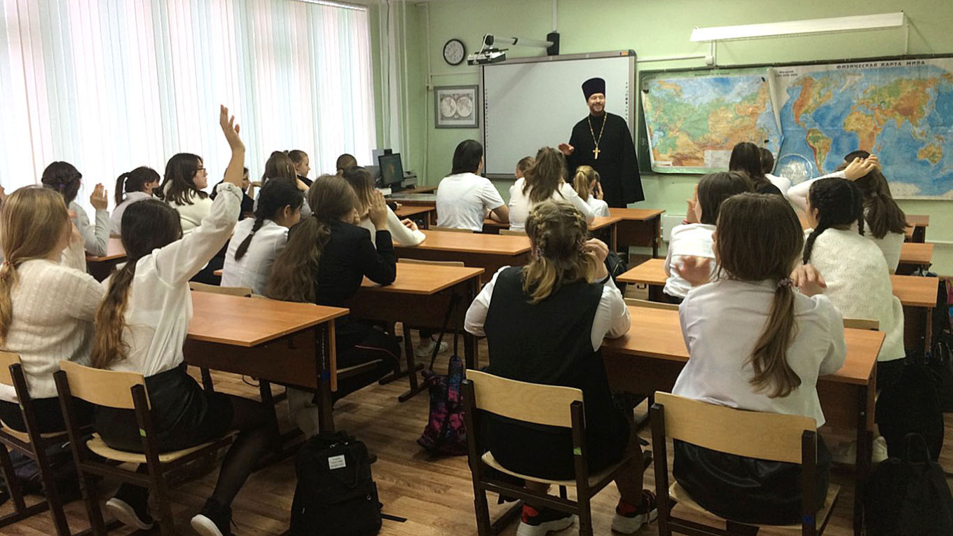 Orthodox priests lead chastity lessons in Russian schools as Kremlin tackles demographic crisis