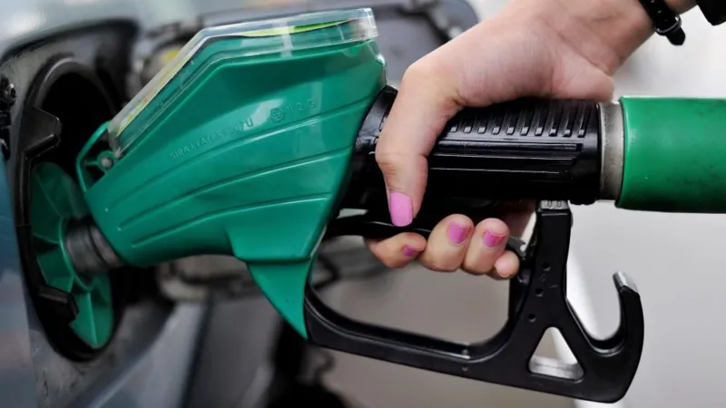 Fuel Theft Surges to £200,000 a Day as Middle East Conflict Drives Pump Prices to Record Highs