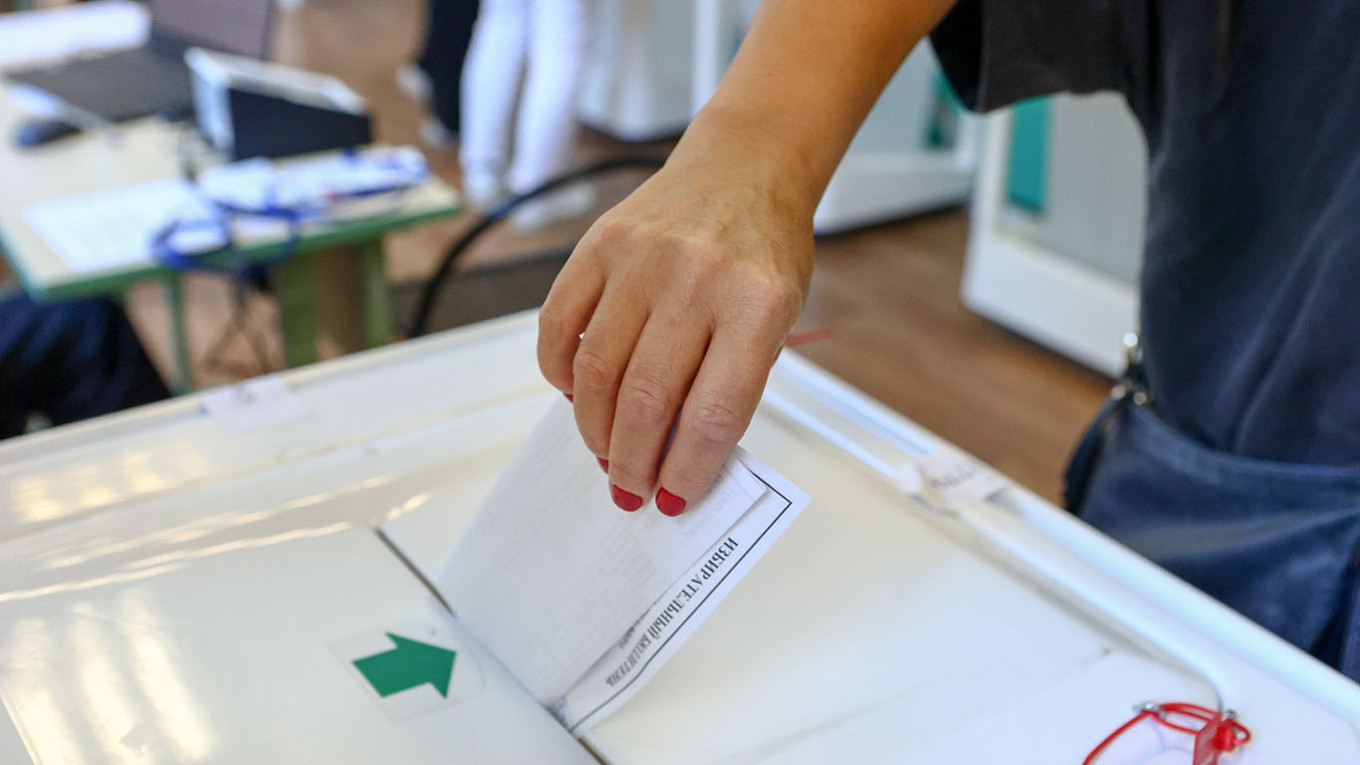 Russia's Duma vote is a sham, yet it remains a valuable barometer of the nation's mood