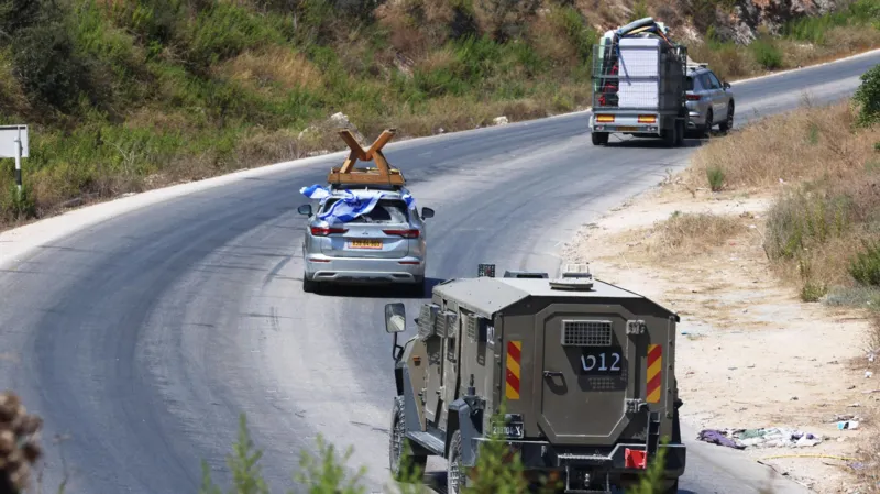 Government pushes settlement expansion in West Bank ahead of October elections
