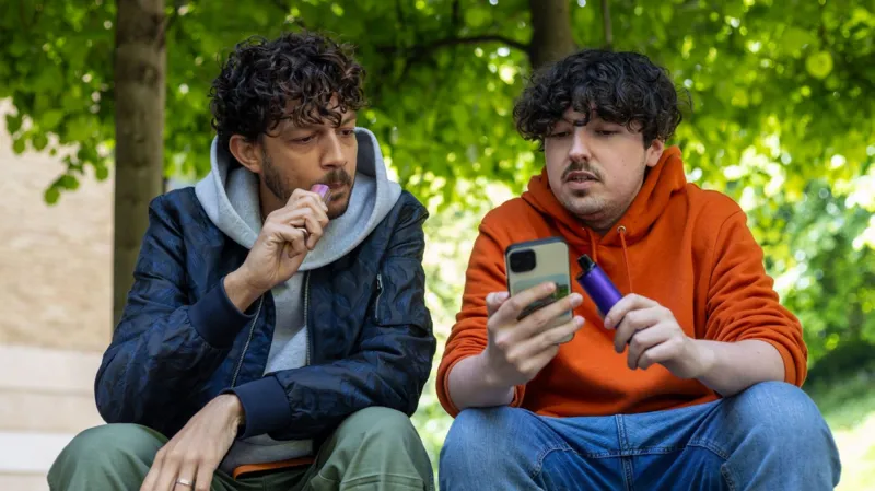 Nicotine Vapes Offer Smokers Best Chance of Quitting, Major Review Concludes