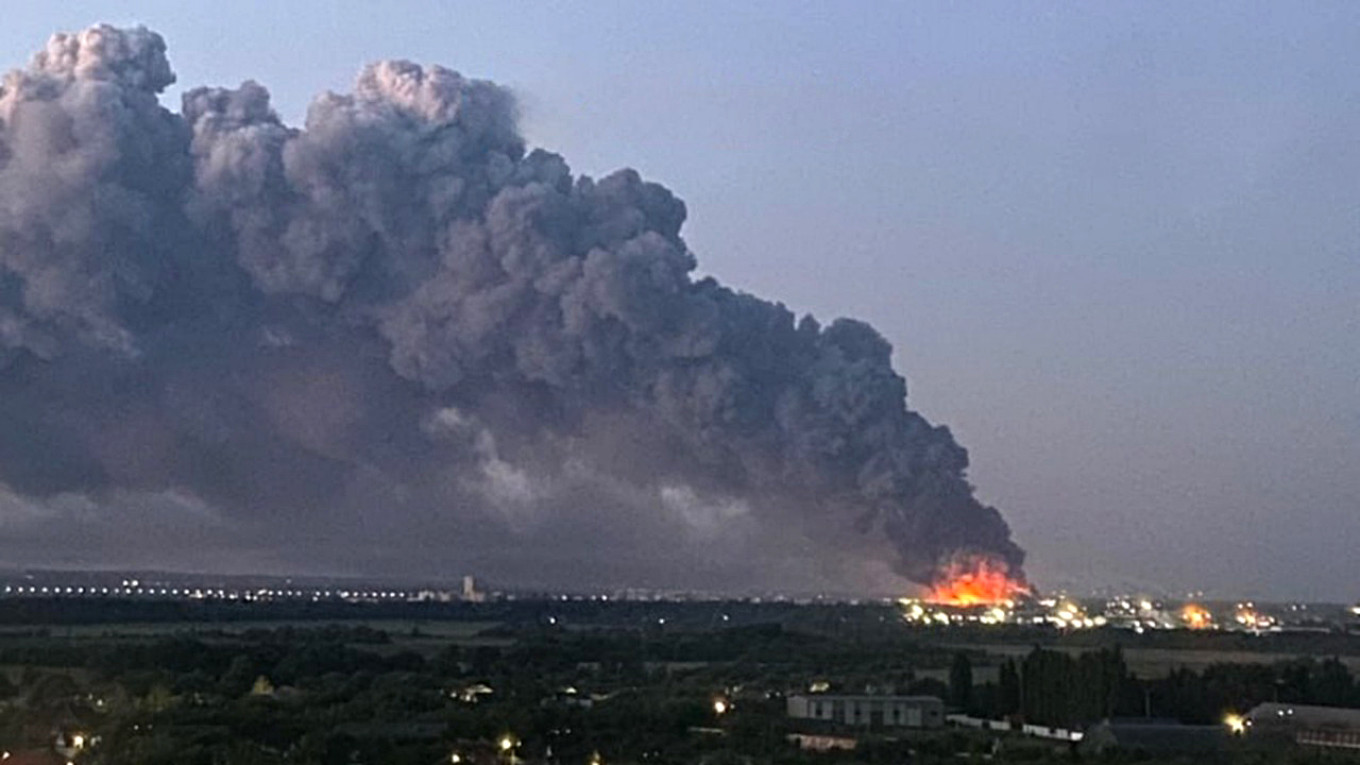 Three Killed in Russian Drone Attacks as Kyiv Targets Logistics and Energy Sites