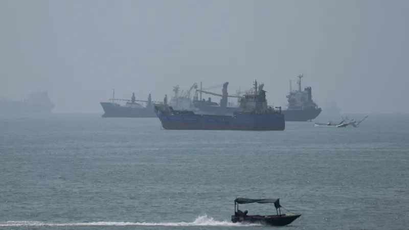 American Forces Target Iranian Rocket Launchers in Strait of Hormuz