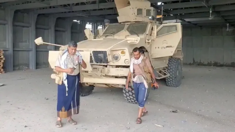 Houthis Seize Mokha, Edging Closer to Key Red Sea Chokepoint