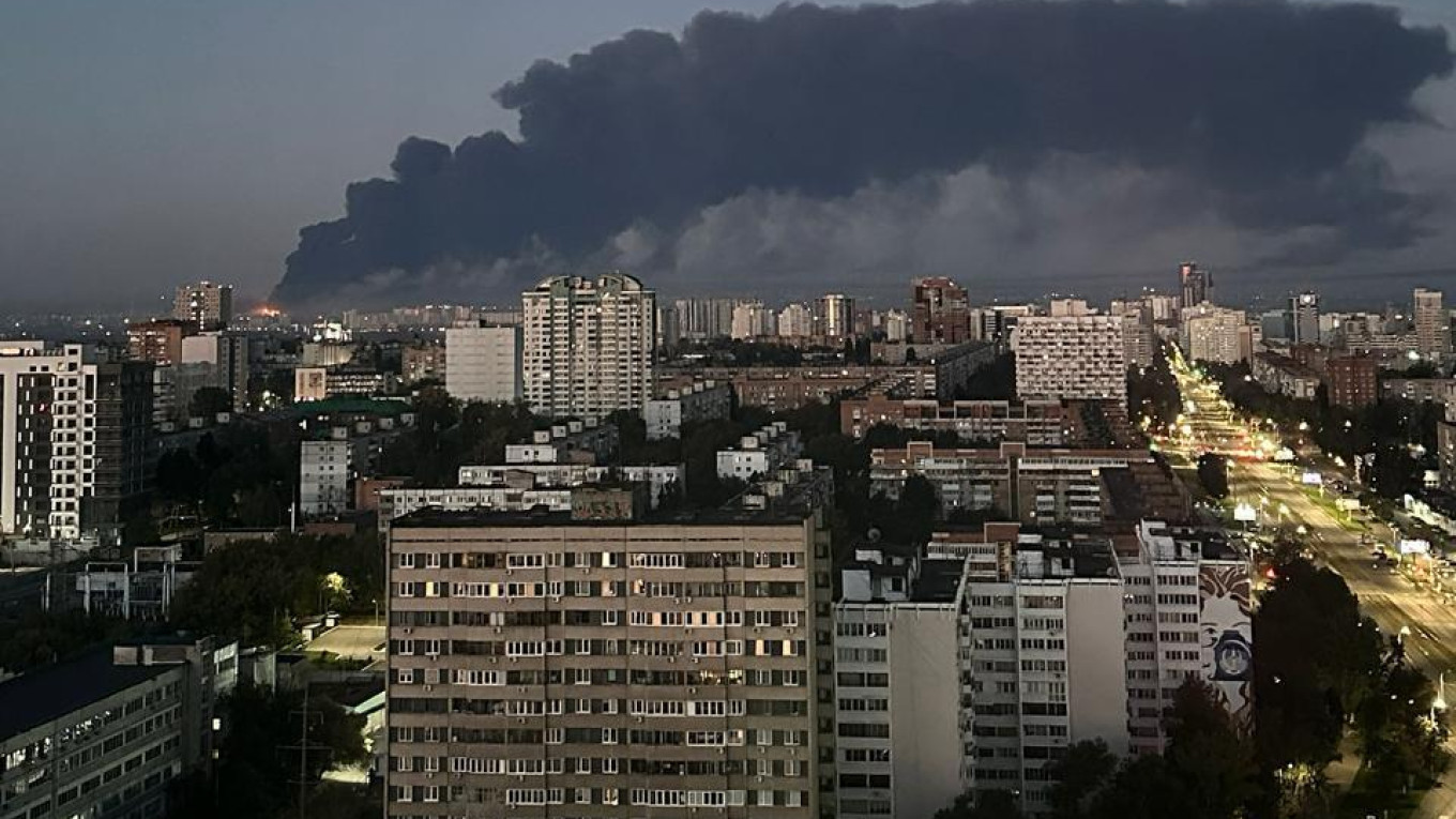 One Killed as Ukrainian Drones Strike Russian Refineries in Samara and Bashkortostan