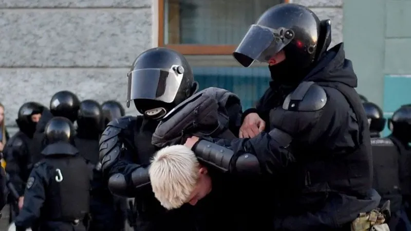 Western Deportations of Anti-War Russians Rise Sharply
