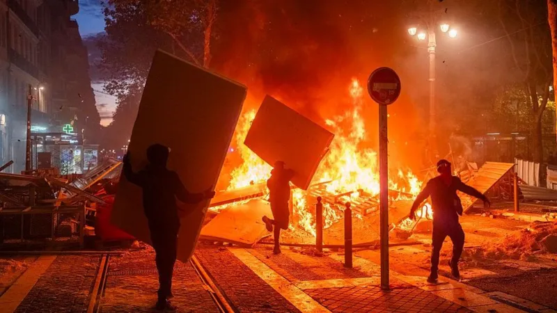 Marseille counts the cost of riotous weekend as curfew looms