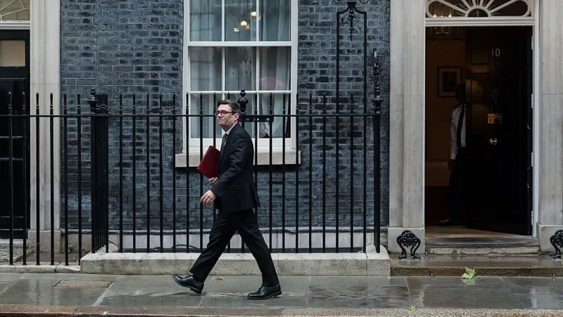 Number 10 unfit for purpose, officials conceded as move to Foreign Office was floated